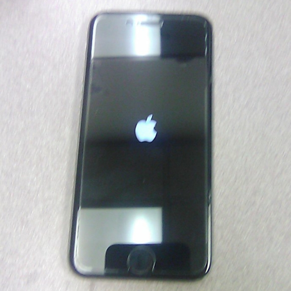 iPhone 6s - Picture 3 of 4